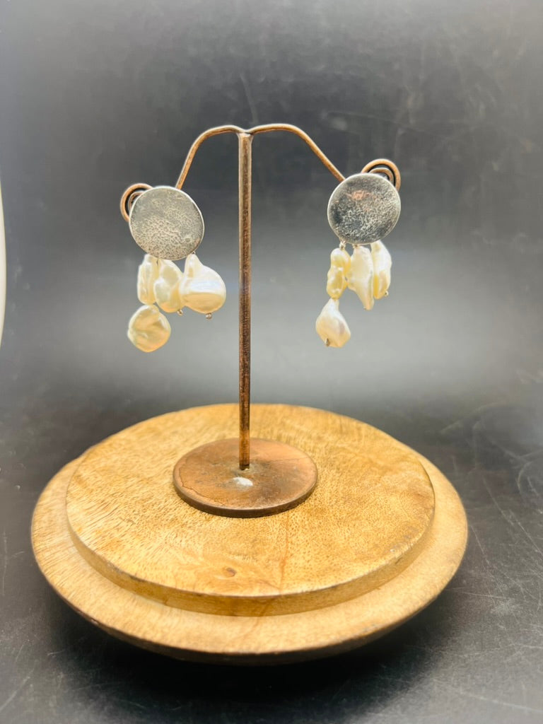 Silver and preloved pearls earrings