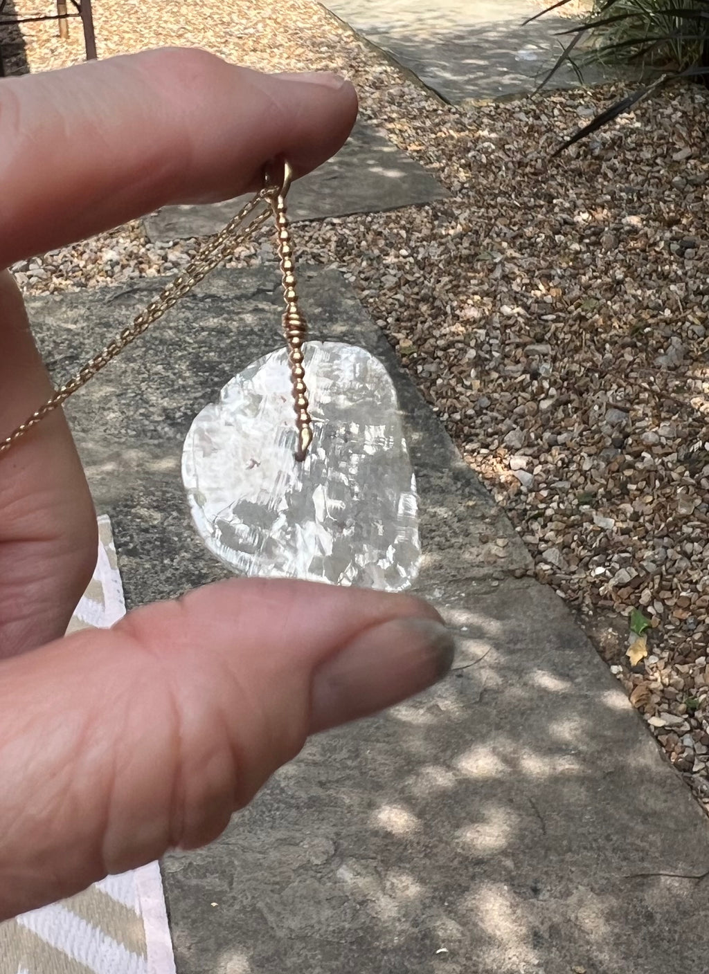 Glassy diamond slice