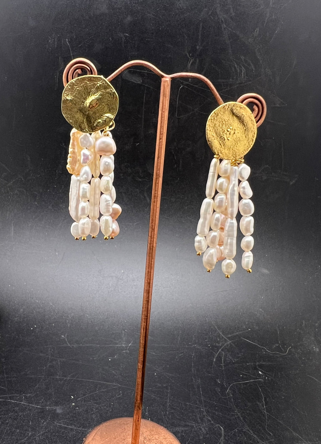 Golden sand and pearls earrings