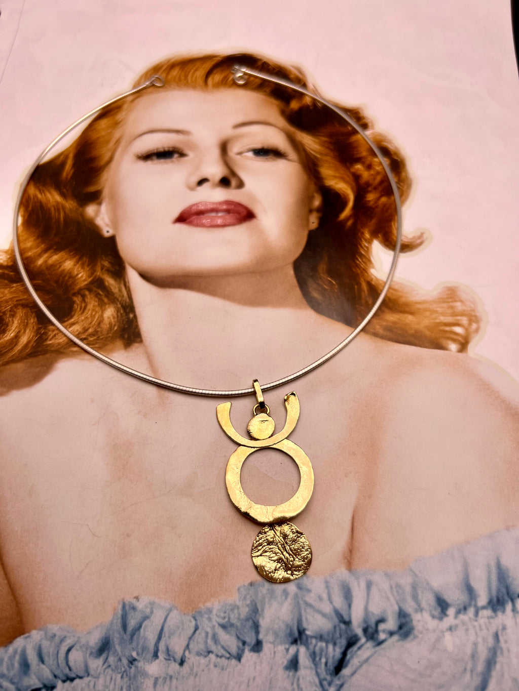 Woman holding the world, necklet