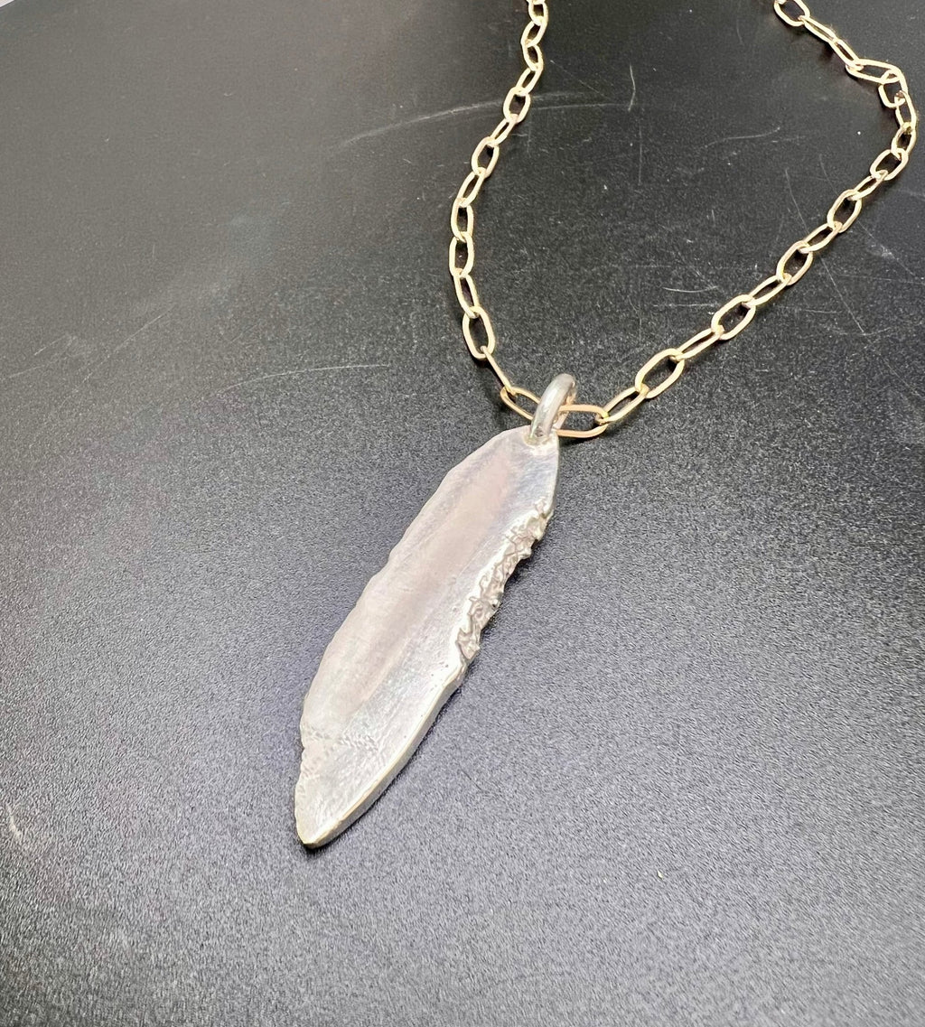 Ravine slice necklace