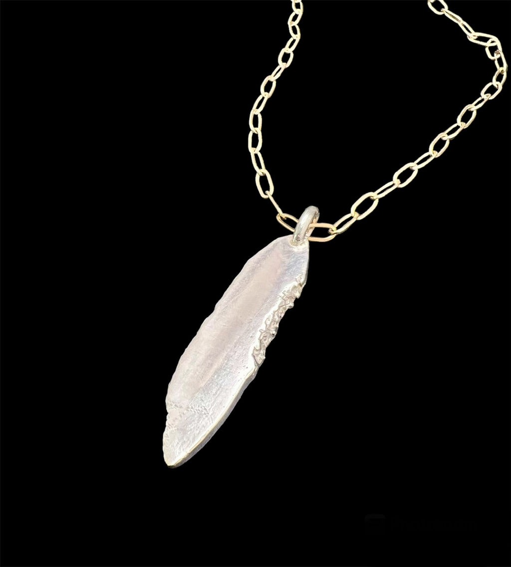 Ravine slice necklace