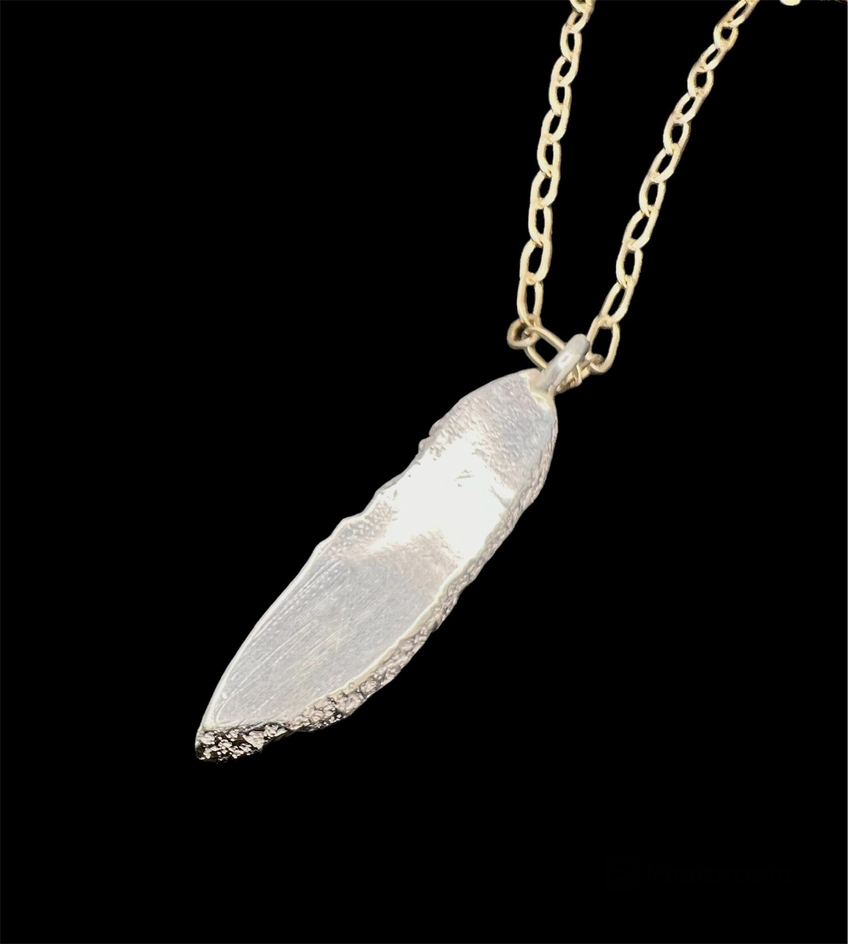 Ravine slice necklace