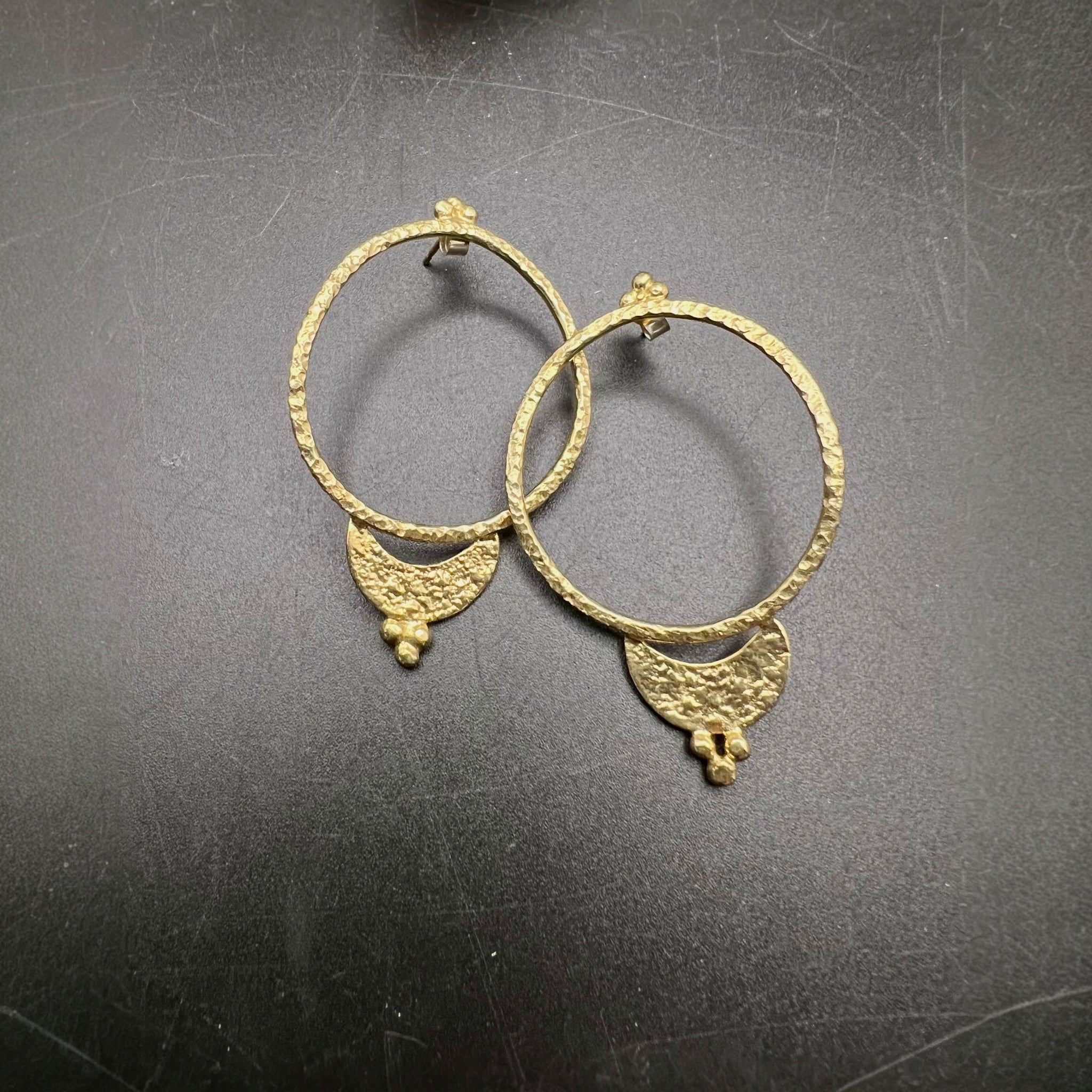 Static Mata hoops