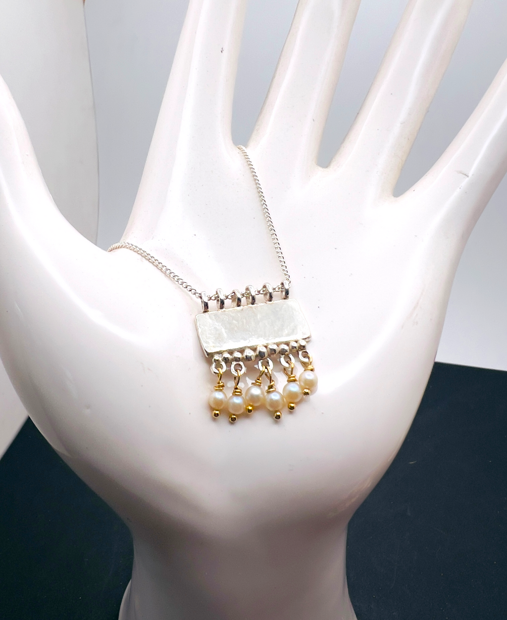 Pearl envelope necklace