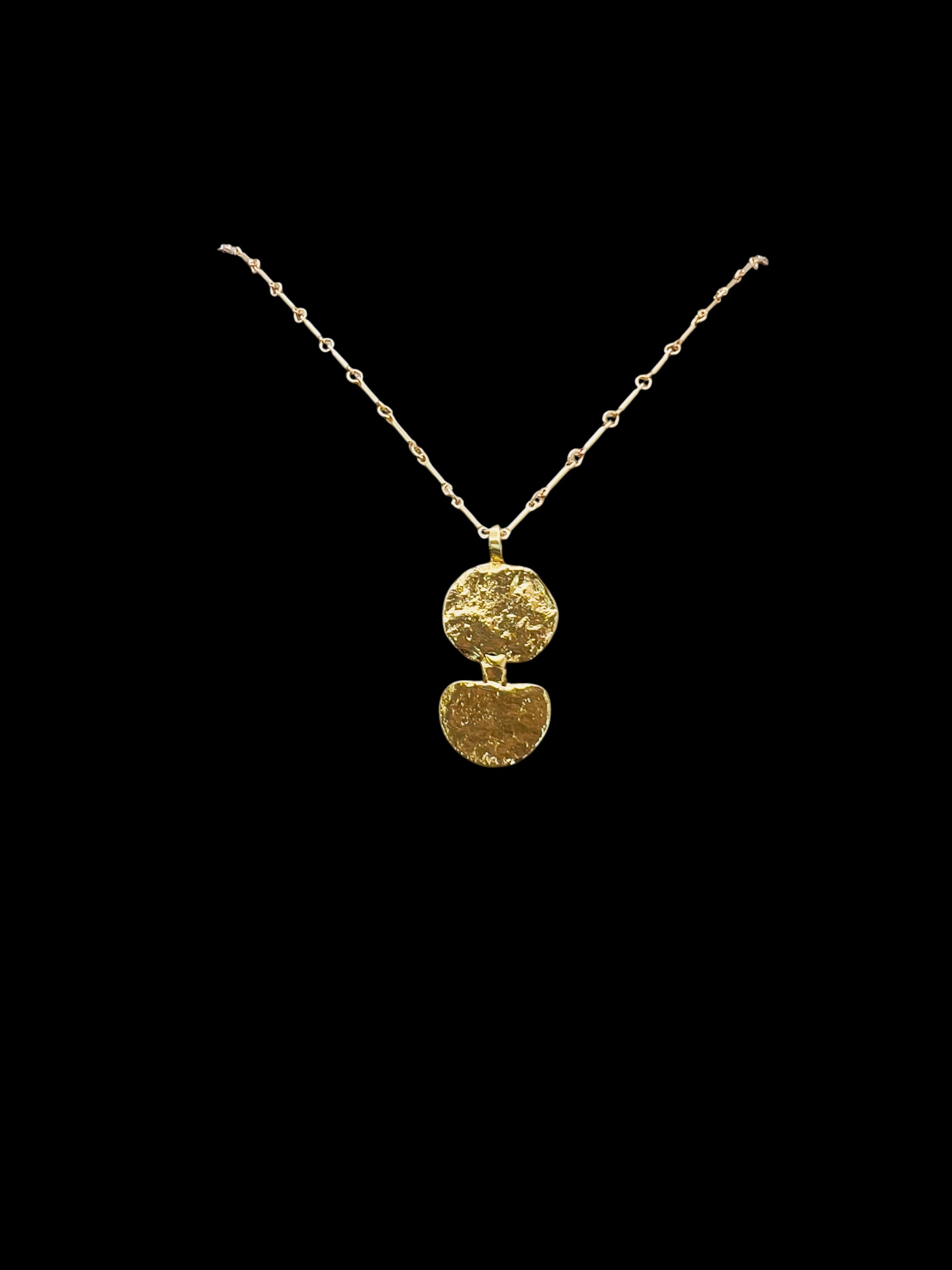 Gyali pendant