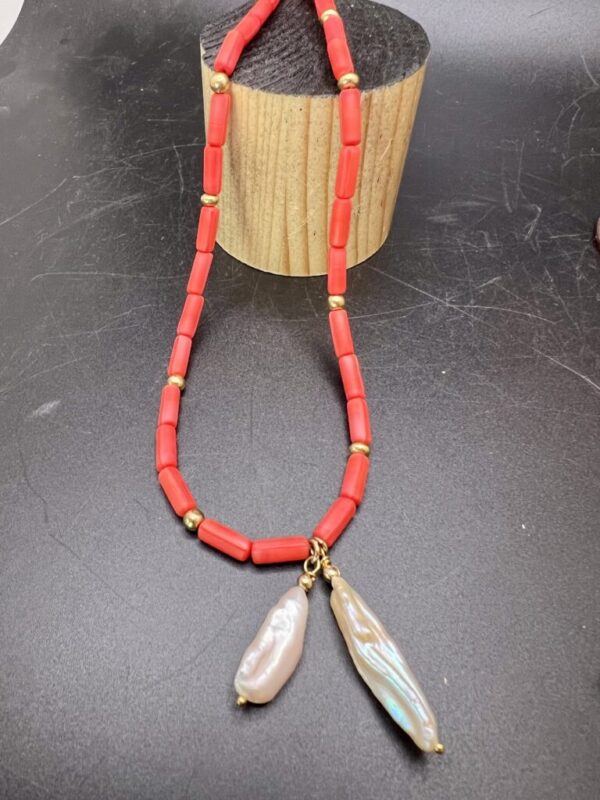Coral not coral necklace