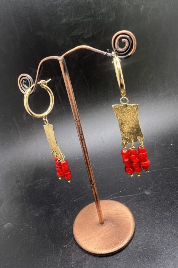 Red sail drop earrings - Image 4