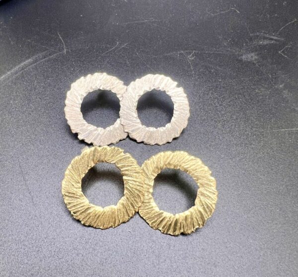 Wide Halo earrings - Image 3