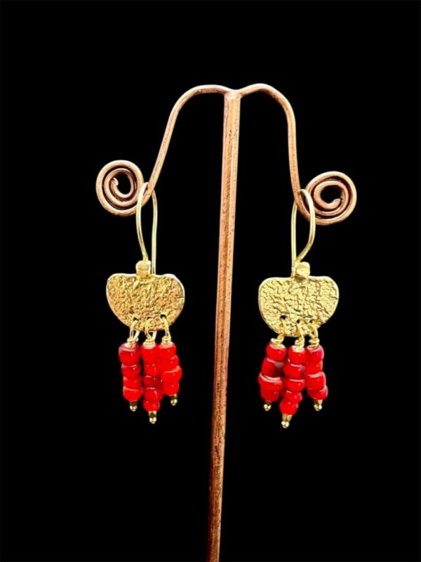 Red Mata drop earrings